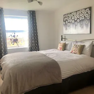 Apartment Avery Mews